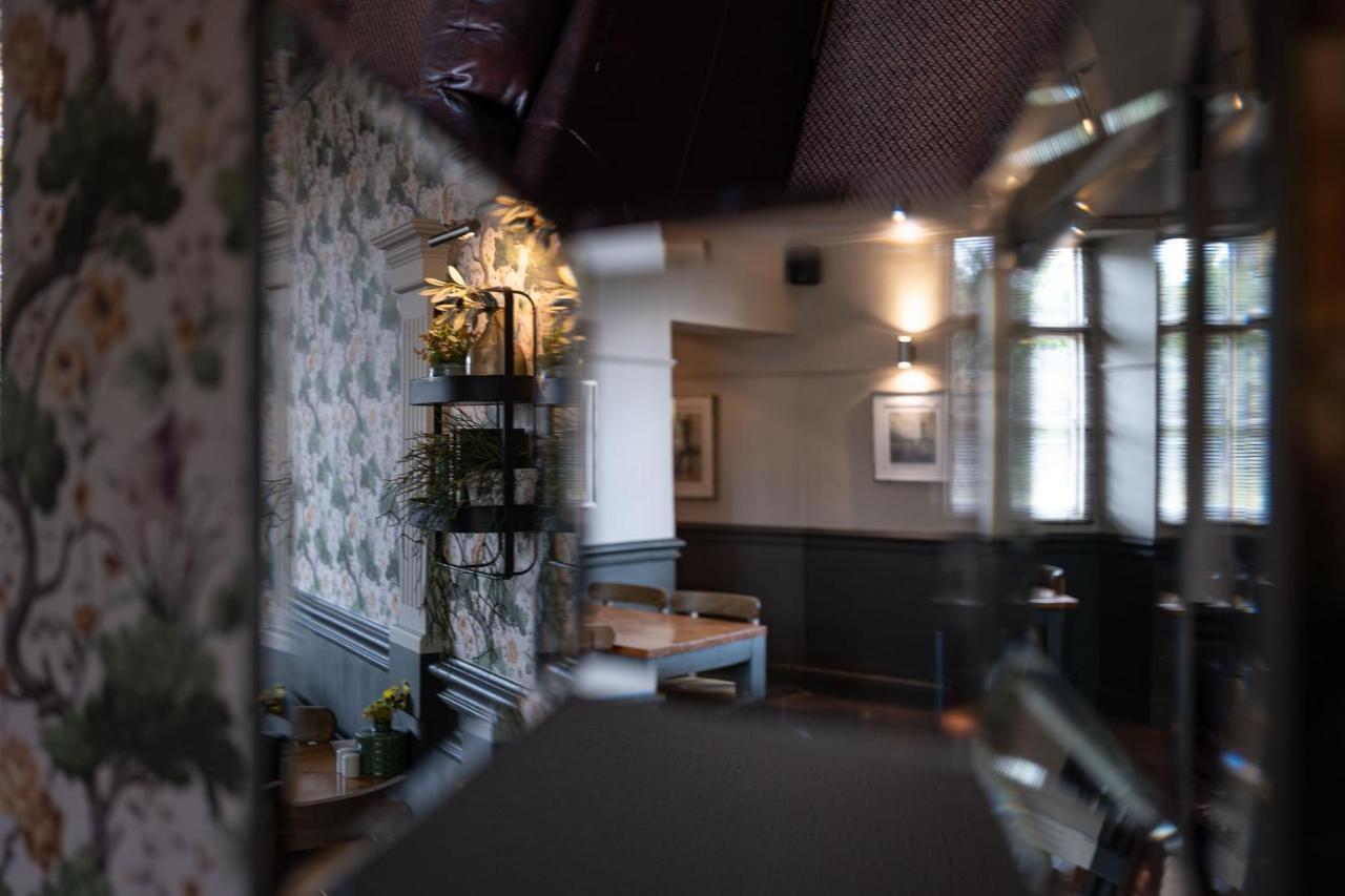 The World's End - Northampton Ecton
